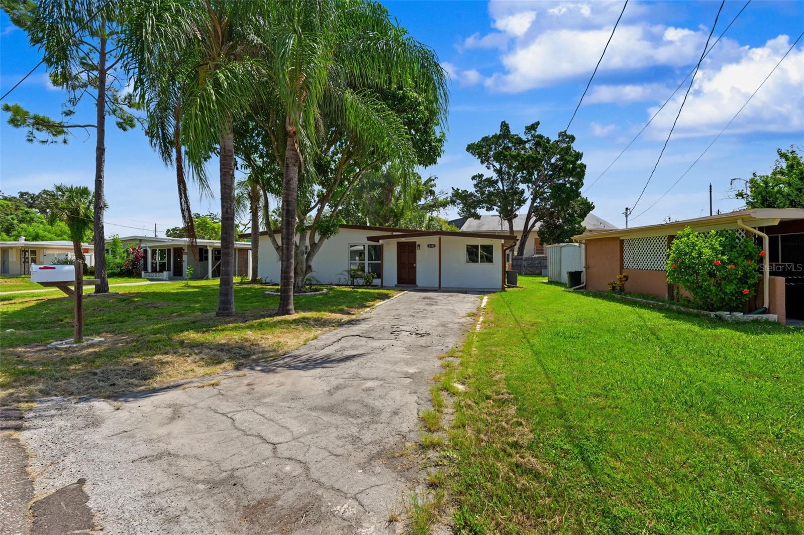 7377 Royal Palm Dr, New Port Richey