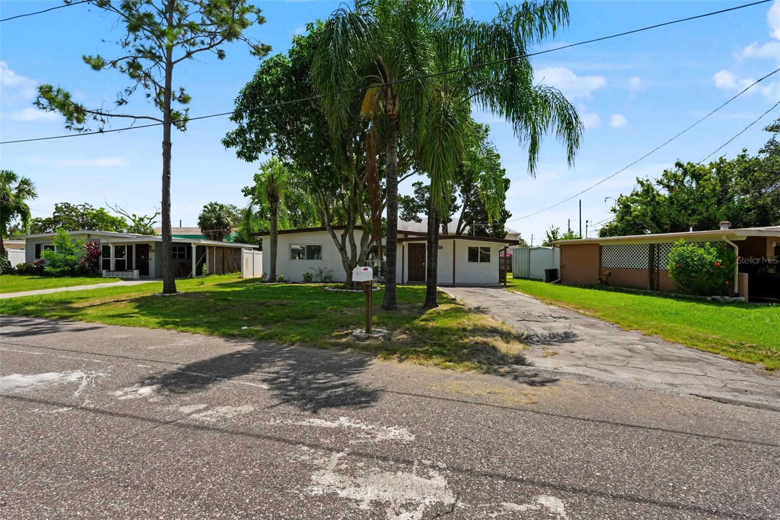 7377 ROYAL PALM DR