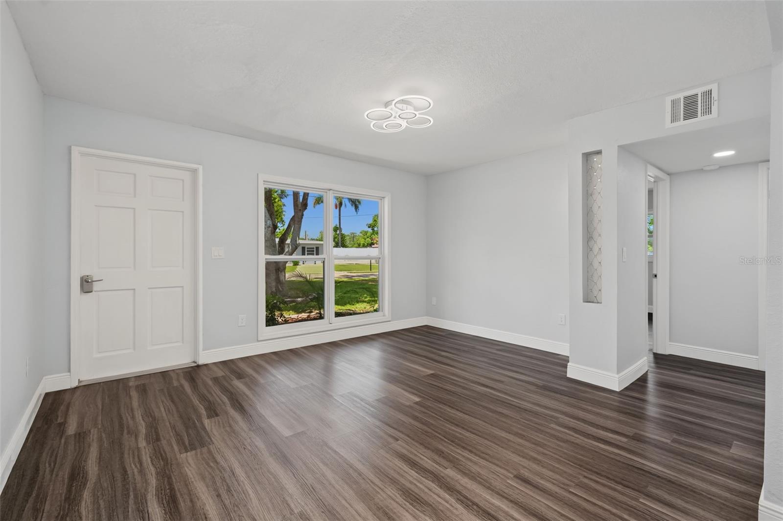 7377 ROYAL PALM DR