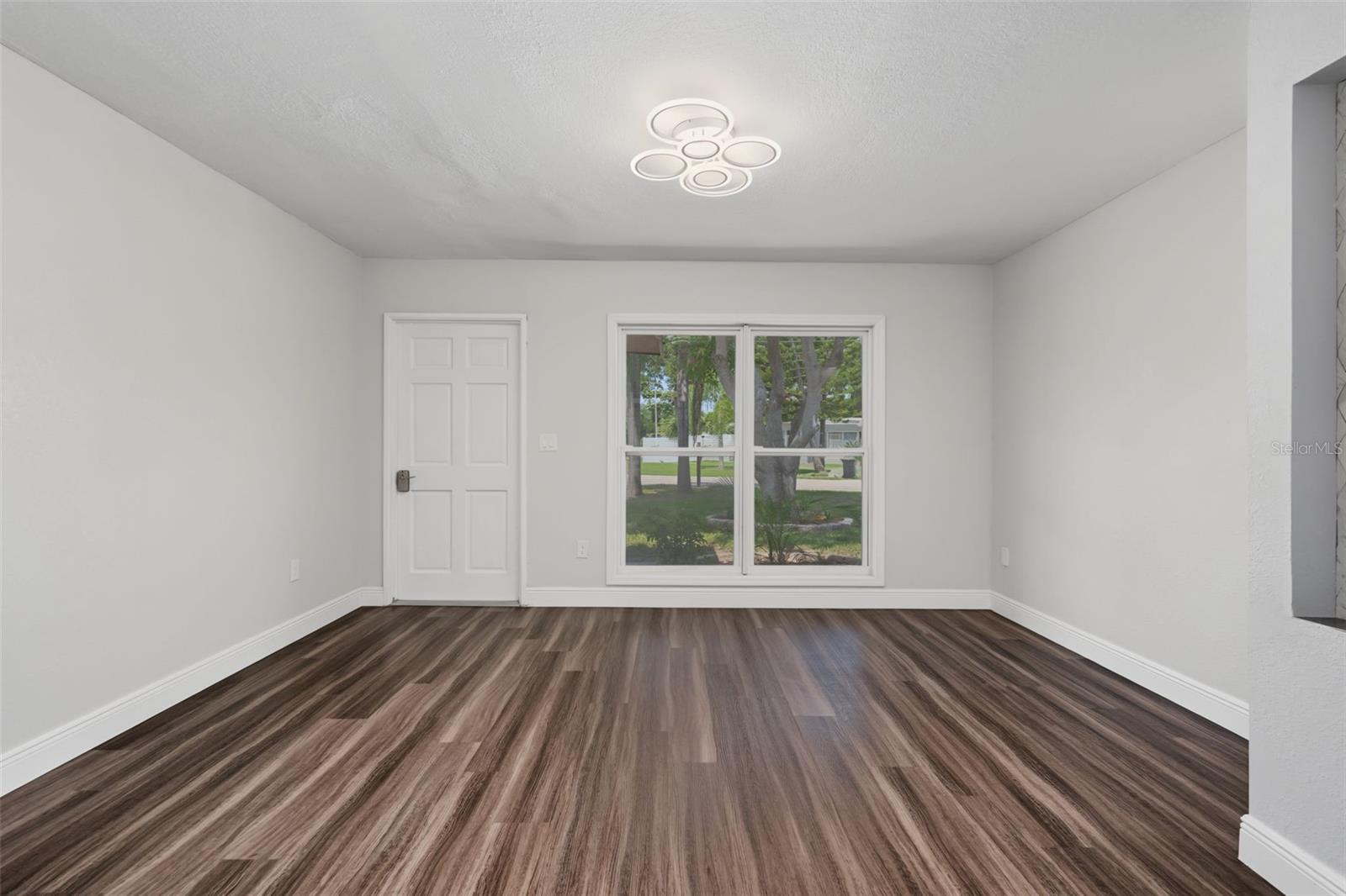 7377 ROYAL PALM DR