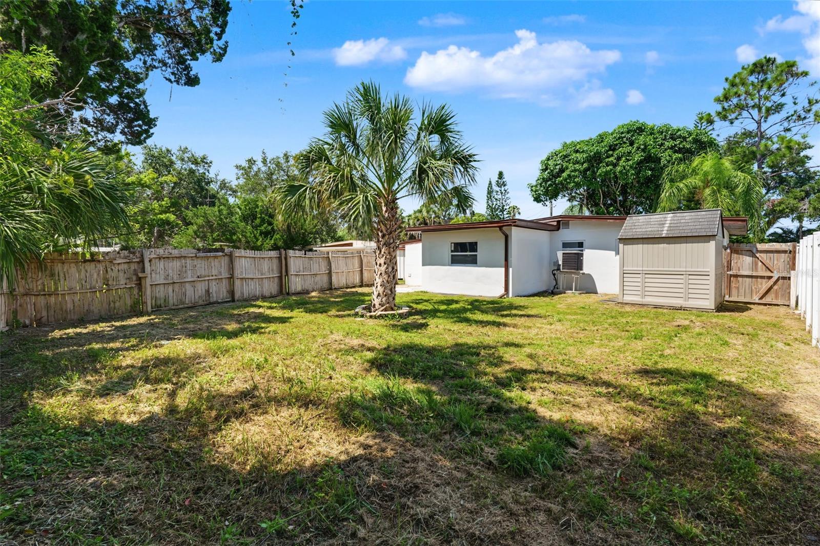 7377 ROYAL PALM DR