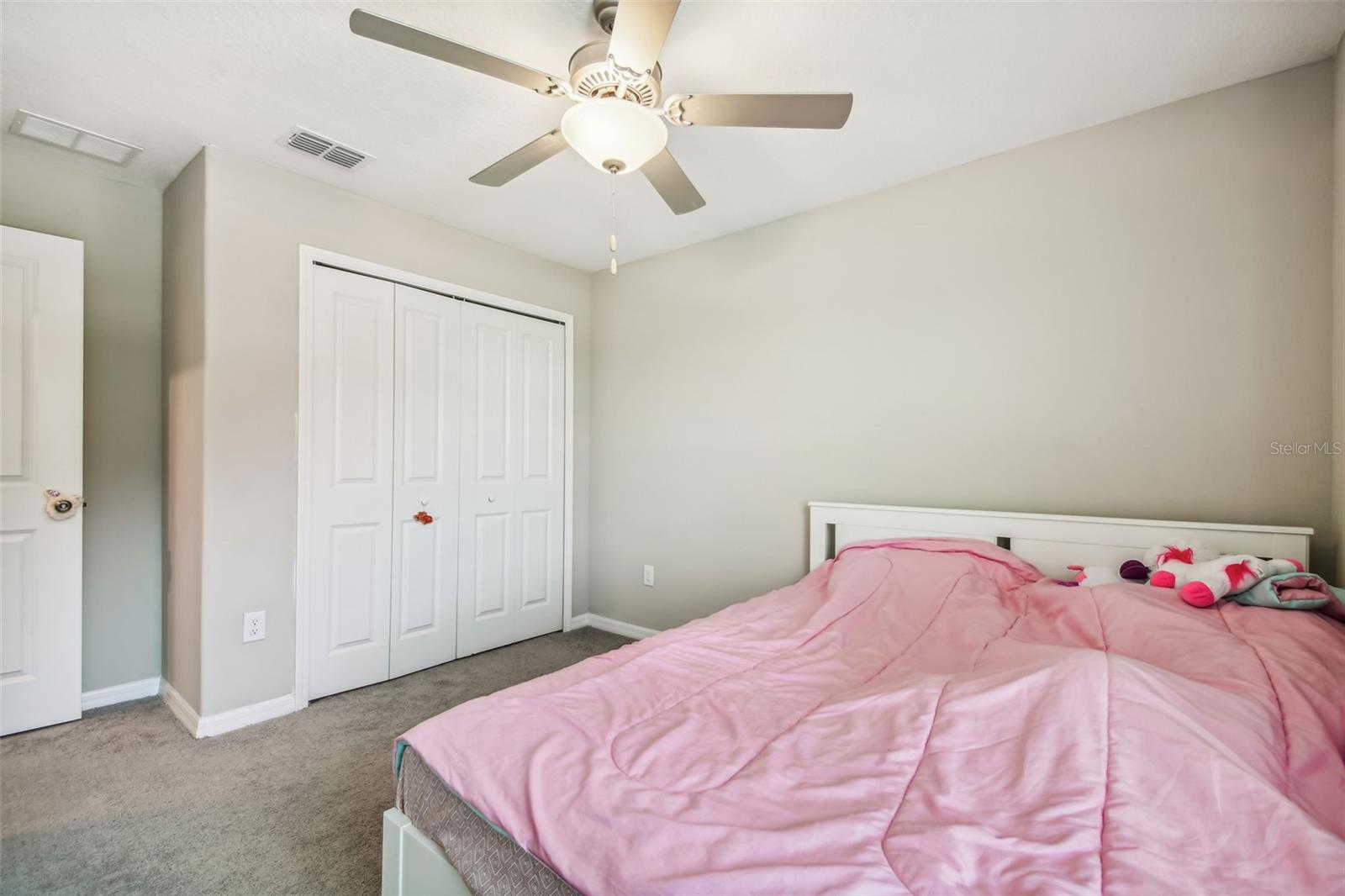 21868 LYONIA LN