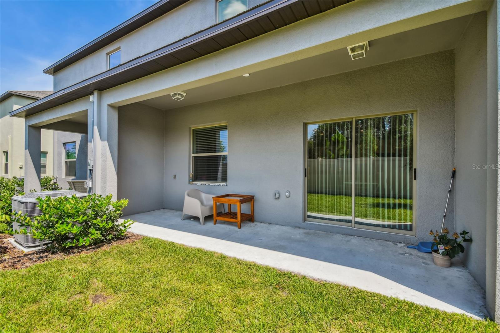 21868 LYONIA LN