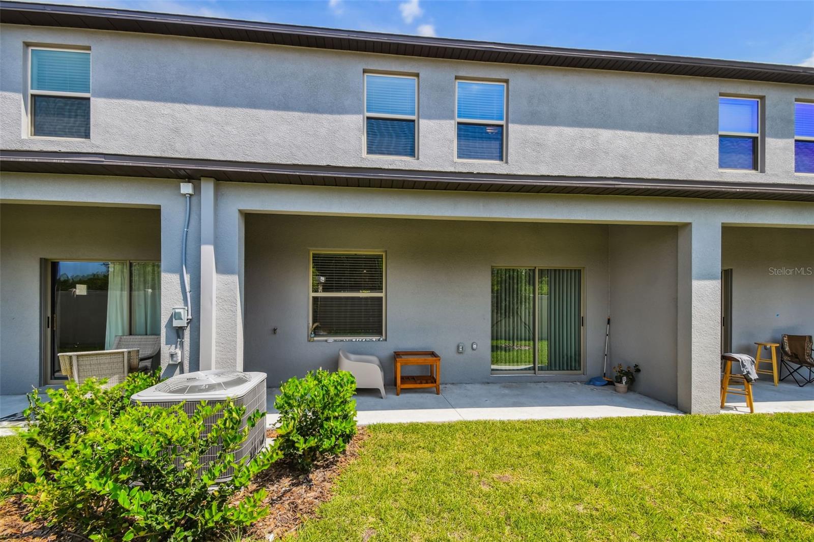 21868 LYONIA LN