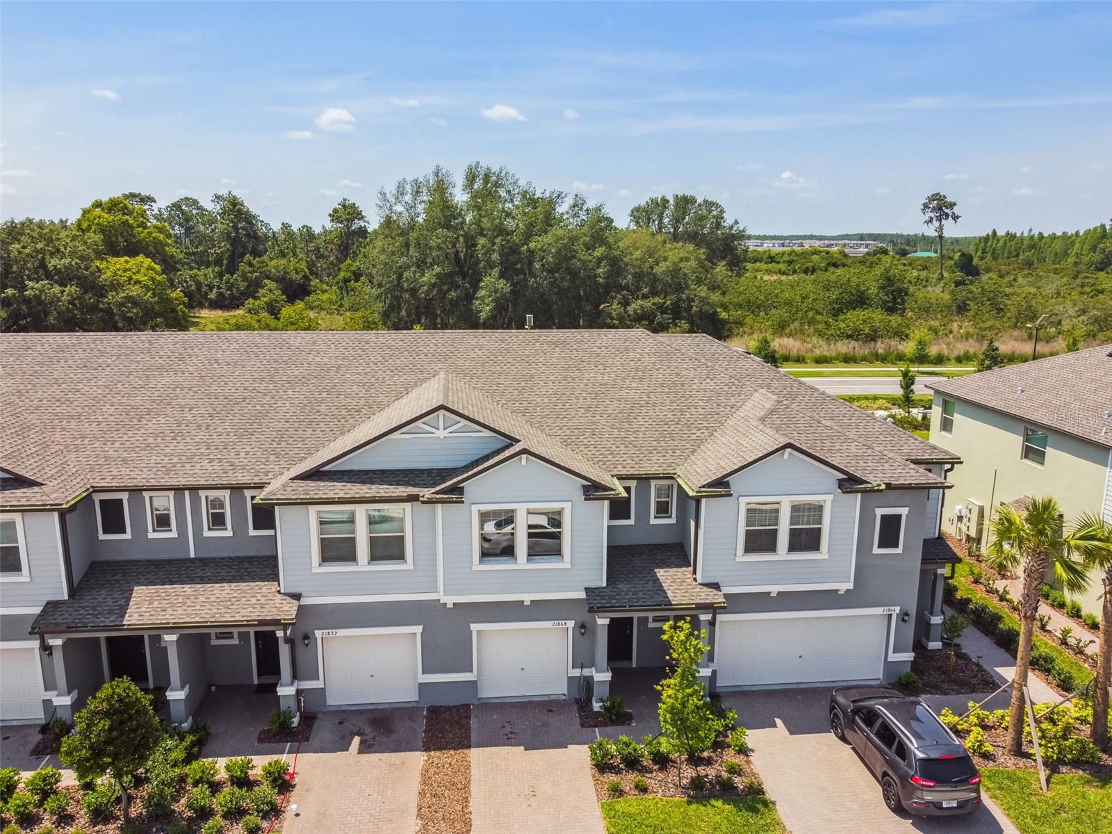 21868 LYONIA LN