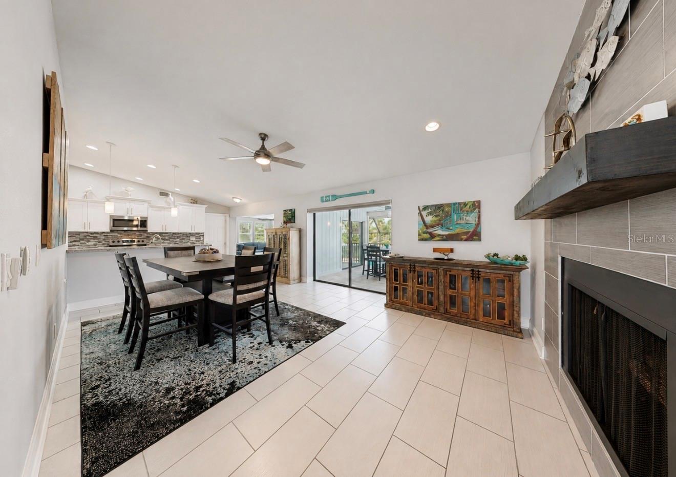 708 SPANISH MAIN DR