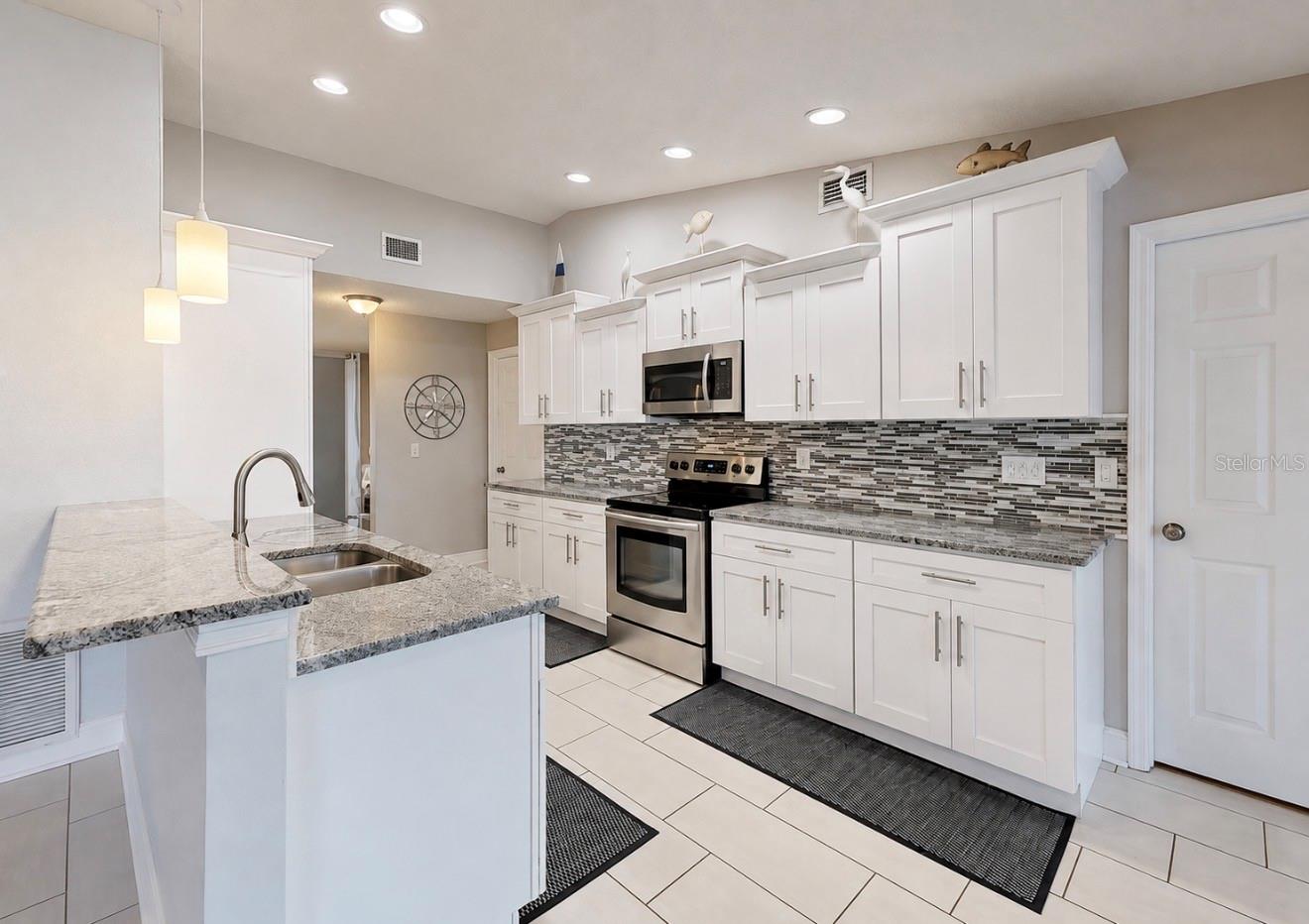 708 SPANISH MAIN DR