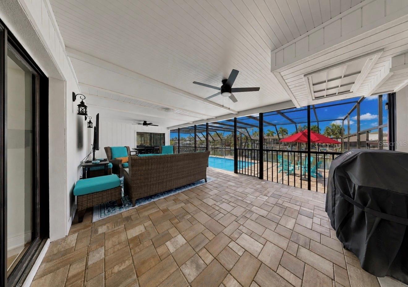 708 SPANISH MAIN DR