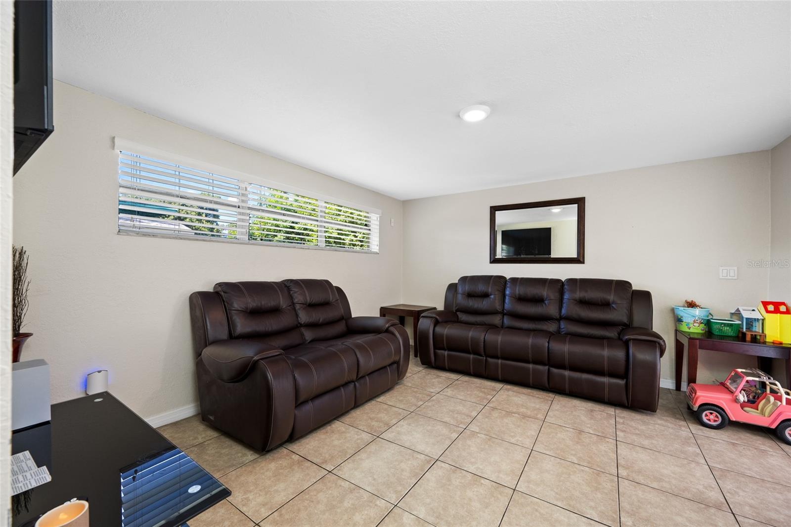 6410 WALTON WAY