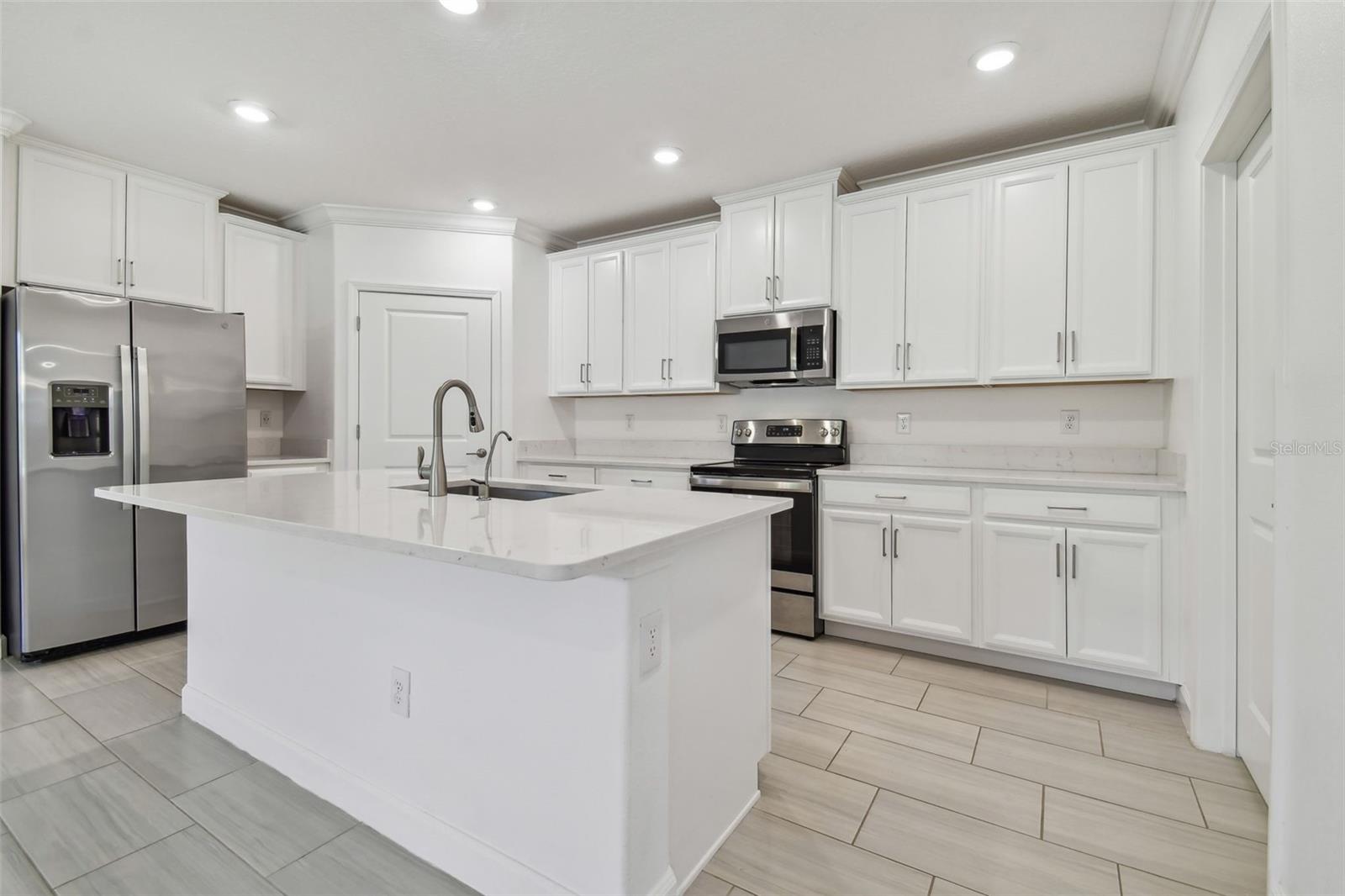 16710 SHELL BAY DR