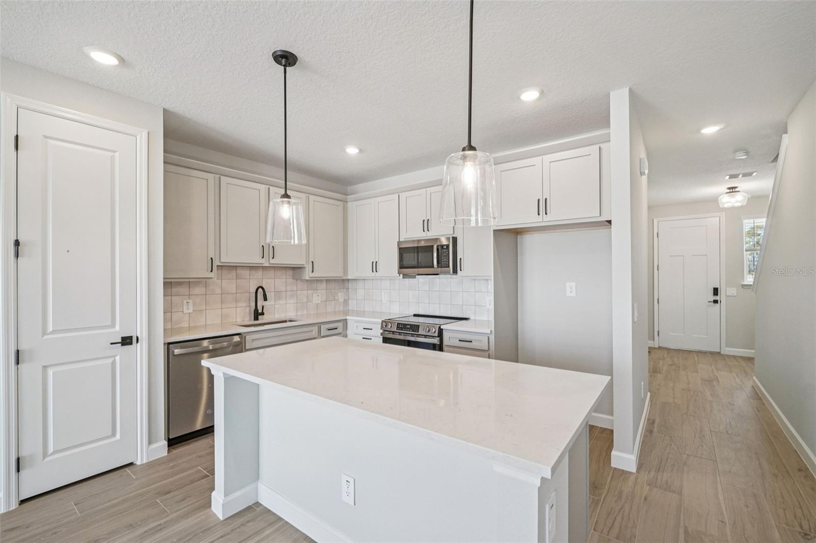 7324 DEER VALLEY CIRCLE