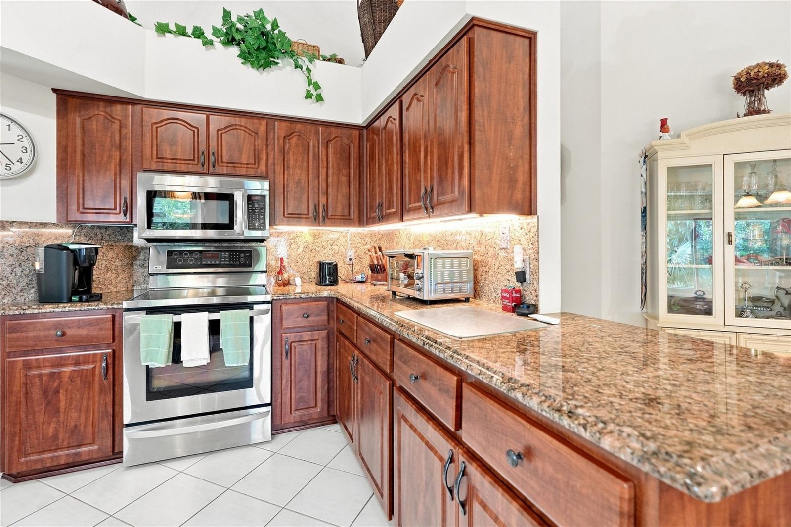 9239 TURNBERRY CT