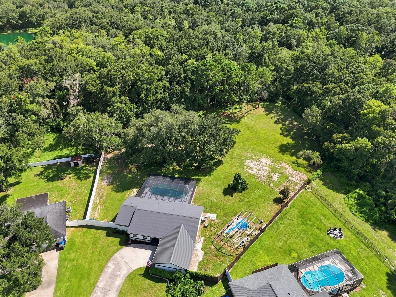 7233 WOODBROOK DR