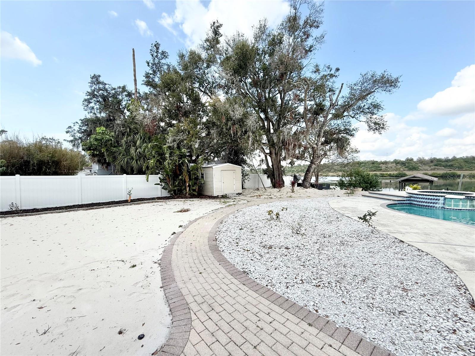 6710 MYRNA DR