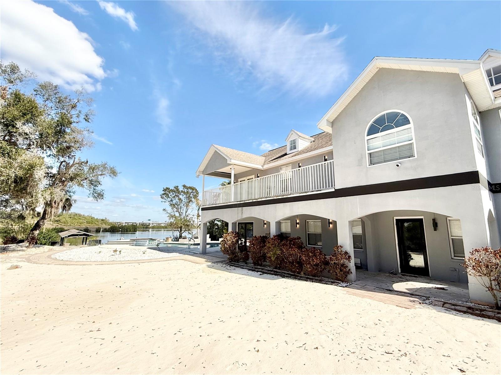 6710 MYRNA DR