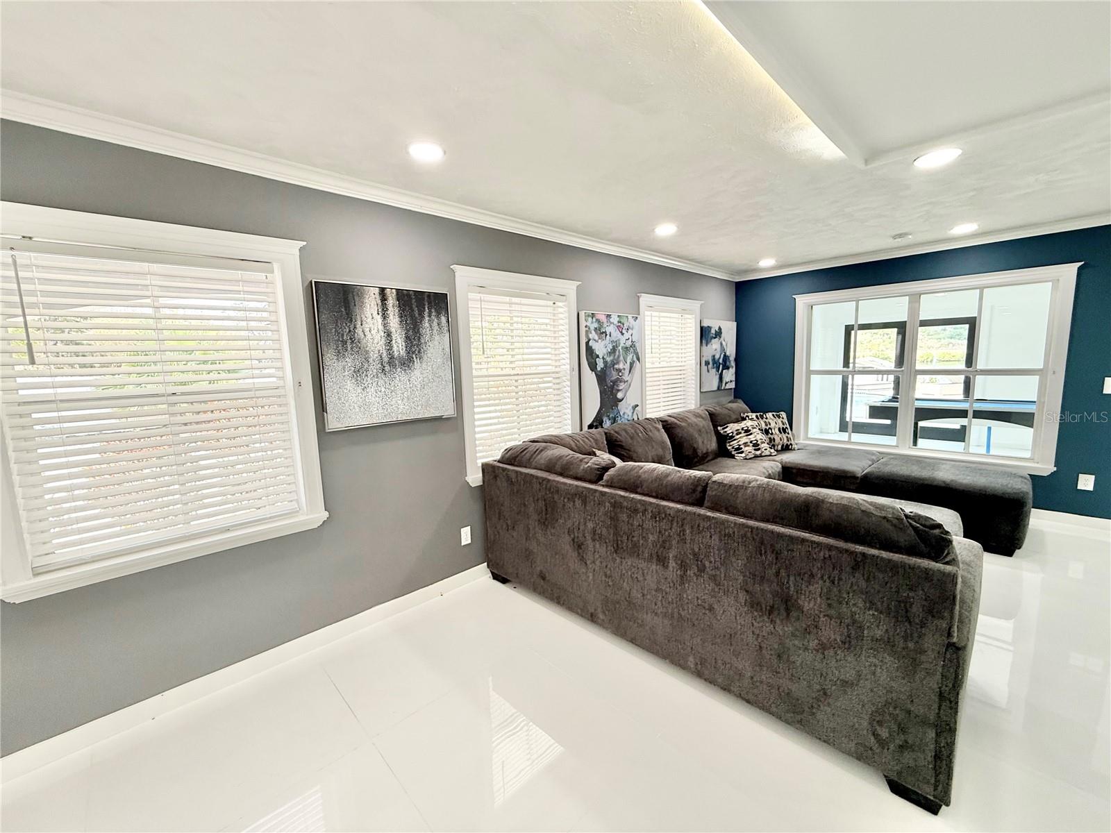 6710 MYRNA DR