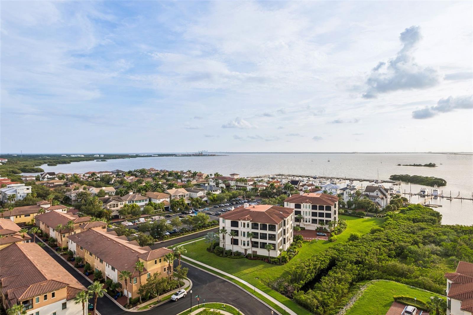 5823 BOWEN DANIEL DR #1501
