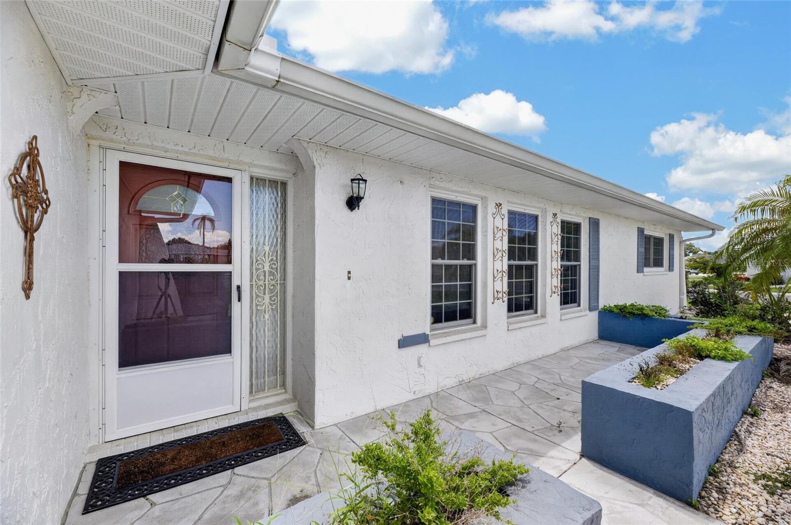 1743 COCO PALM CIR