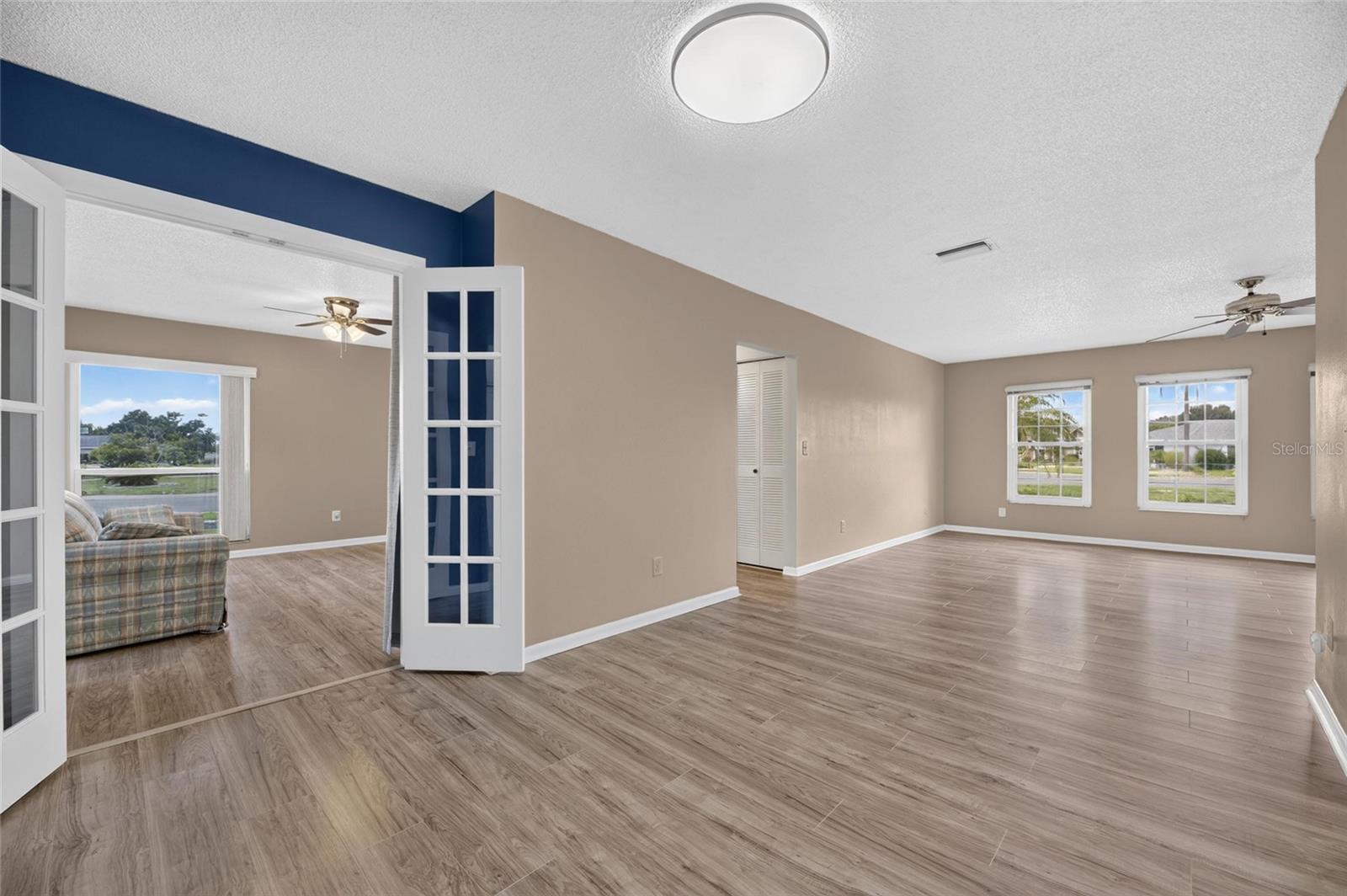 1743 COCO PALM CIR