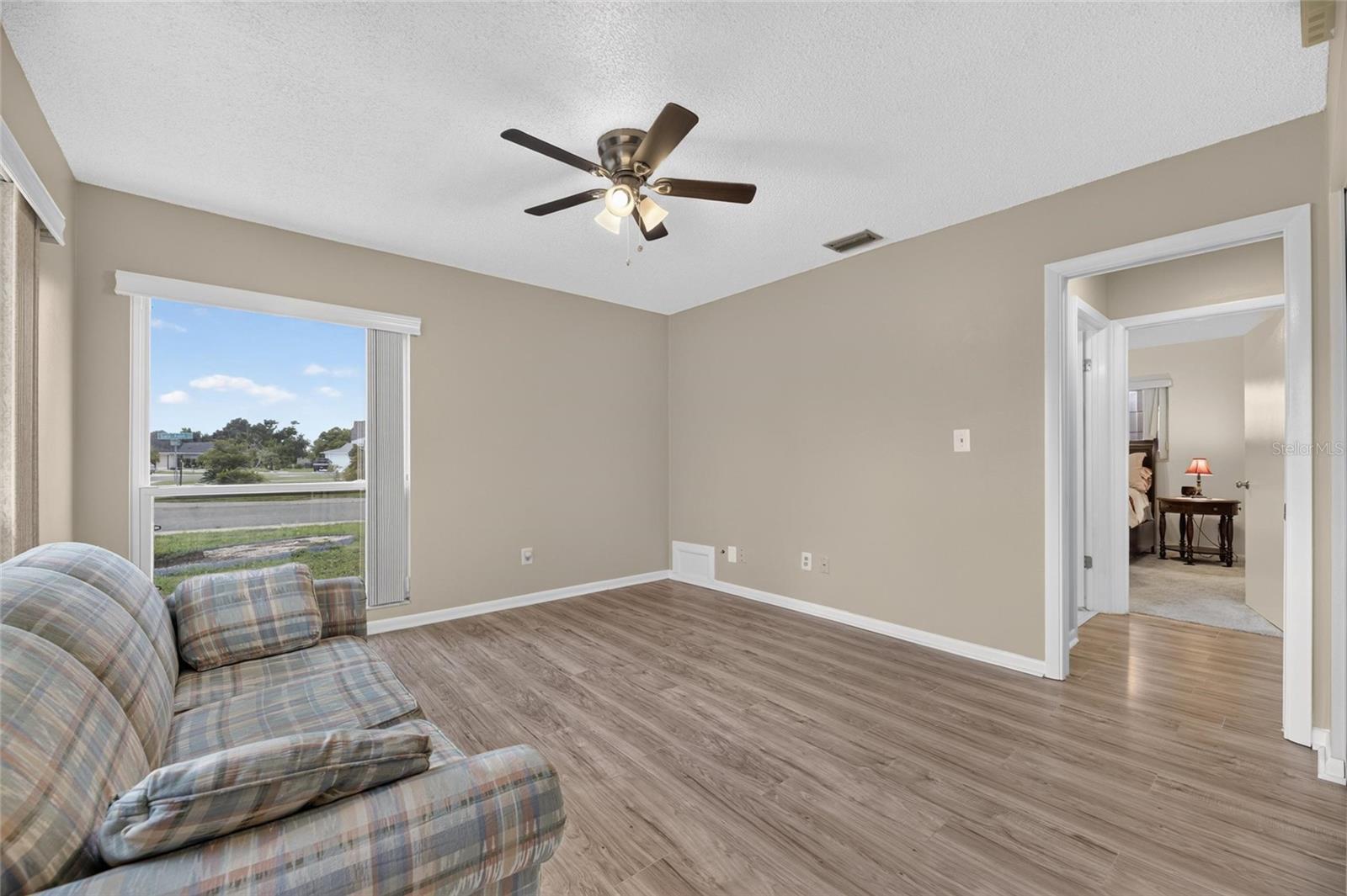 1743 COCO PALM CIR