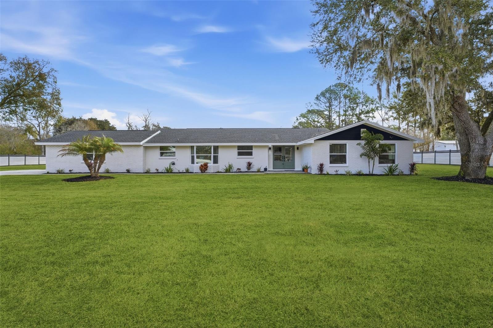 2338 MEADOWBROOK DR