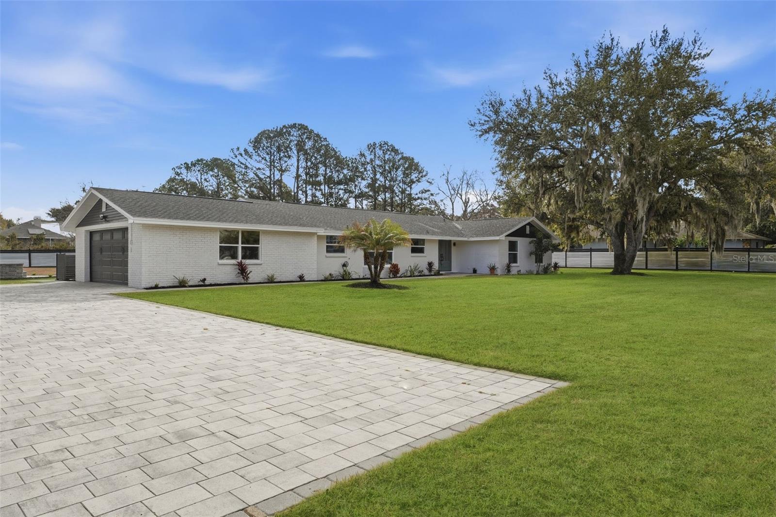 2338 MEADOWBROOK DR