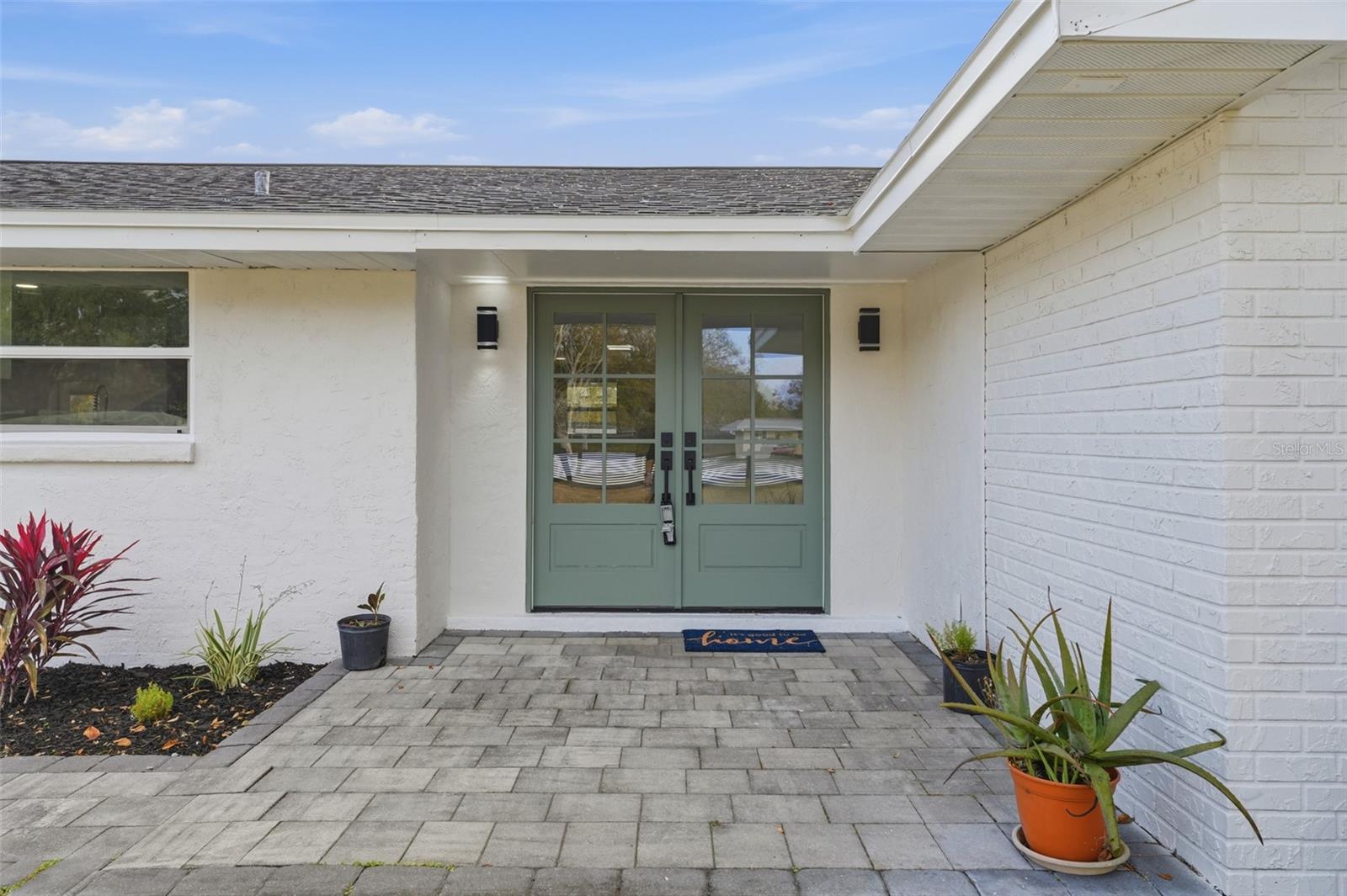 2338 MEADOWBROOK DR