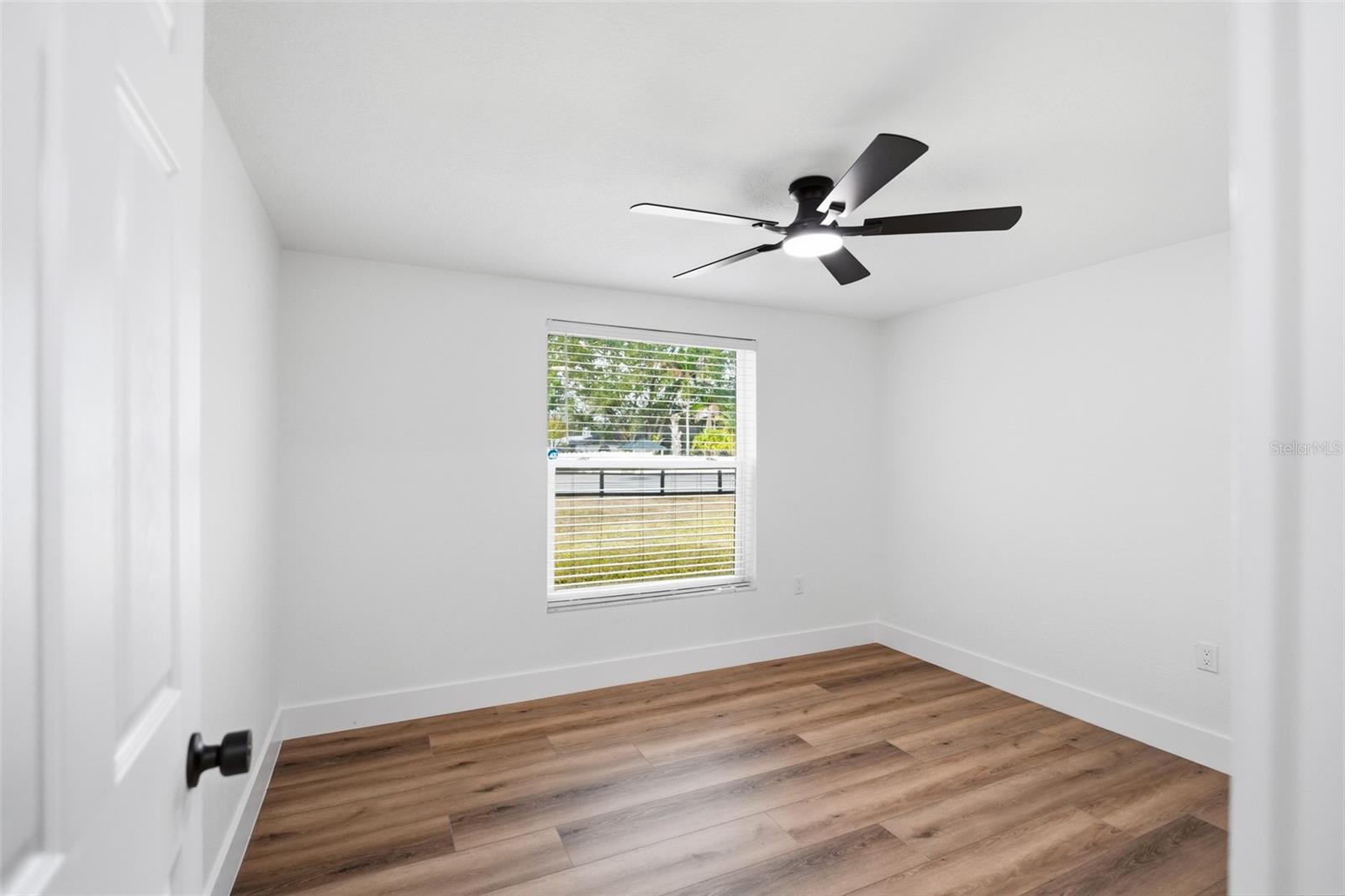 2338 MEADOWBROOK DR