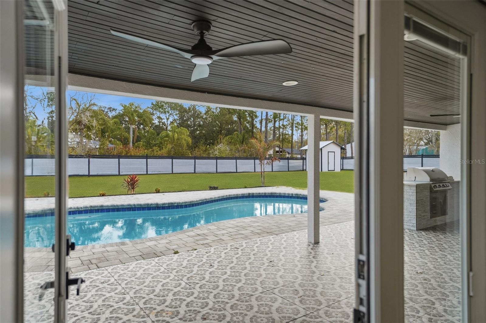 2338 MEADOWBROOK DR