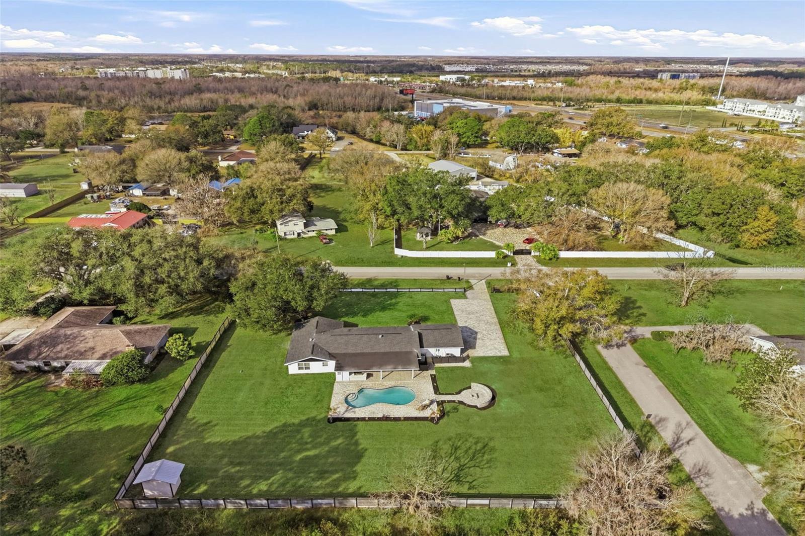 2338 MEADOWBROOK DR