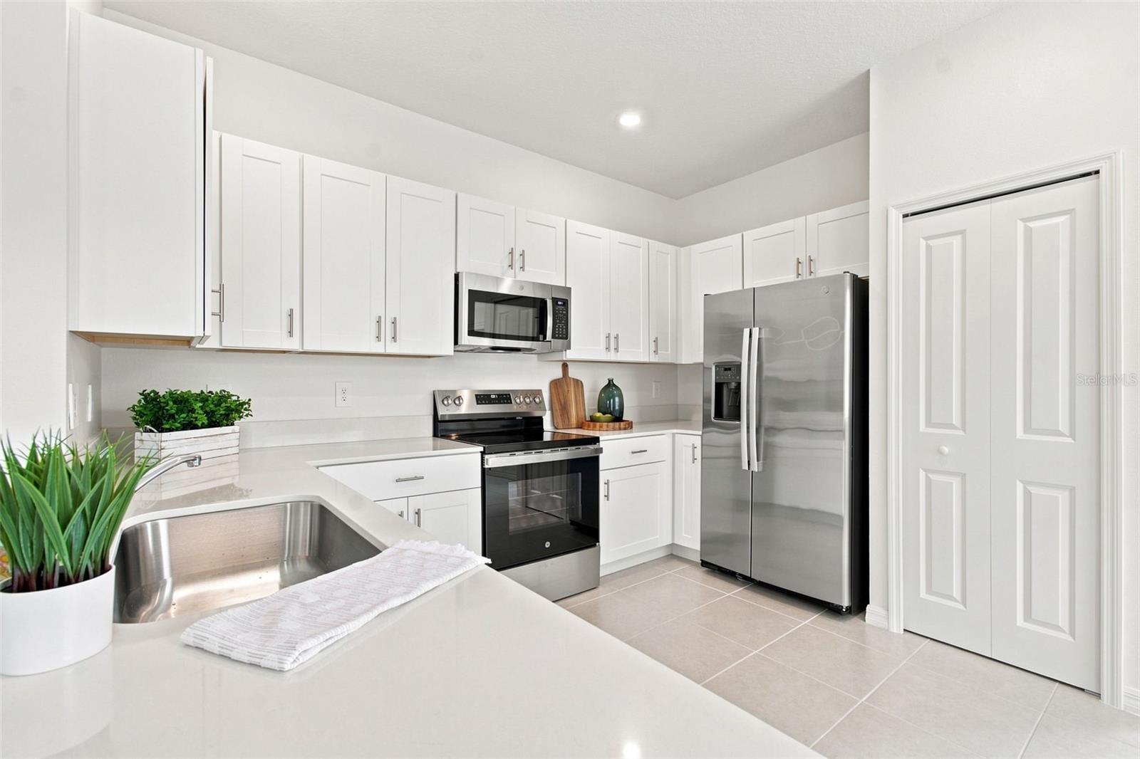 36159 RISA MICHELE ST