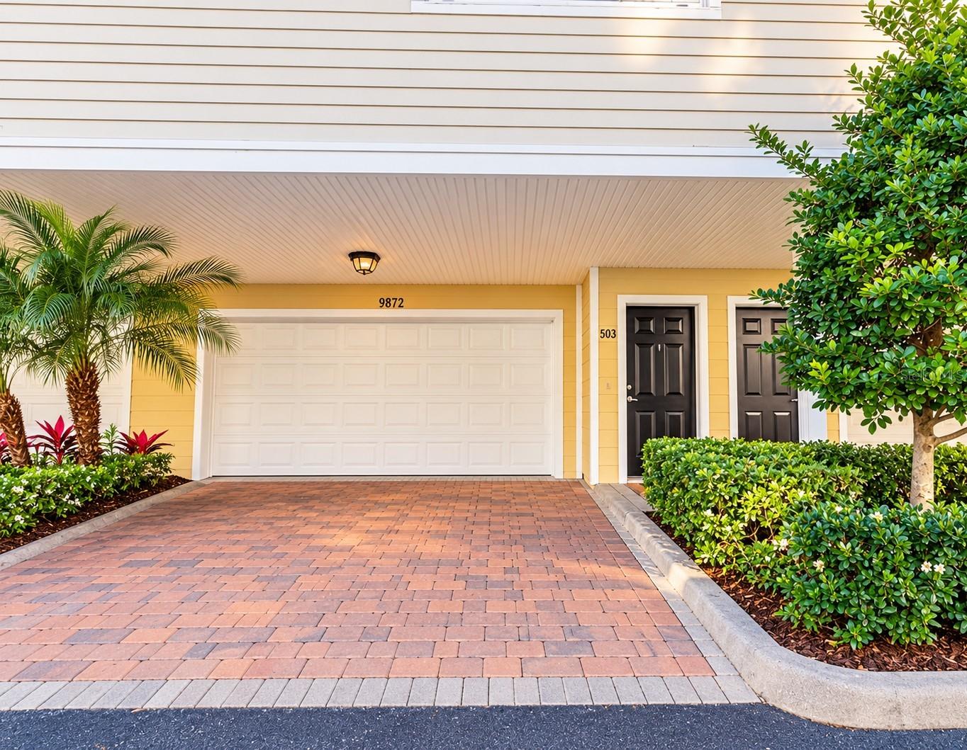 9872 Meadow Field Cir #503, Tampa