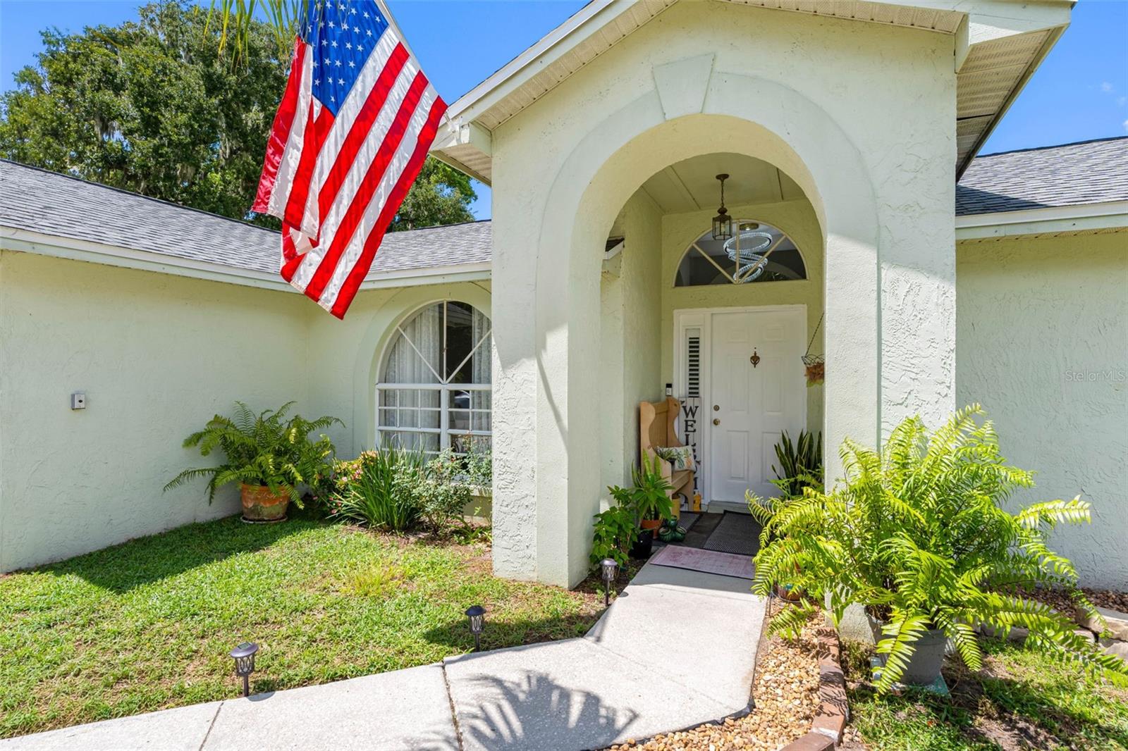 1742 STAYSAIL DR
