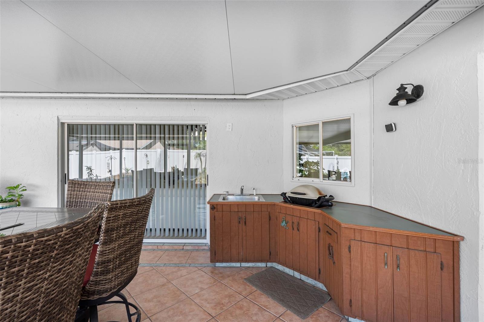 1742 STAYSAIL DR