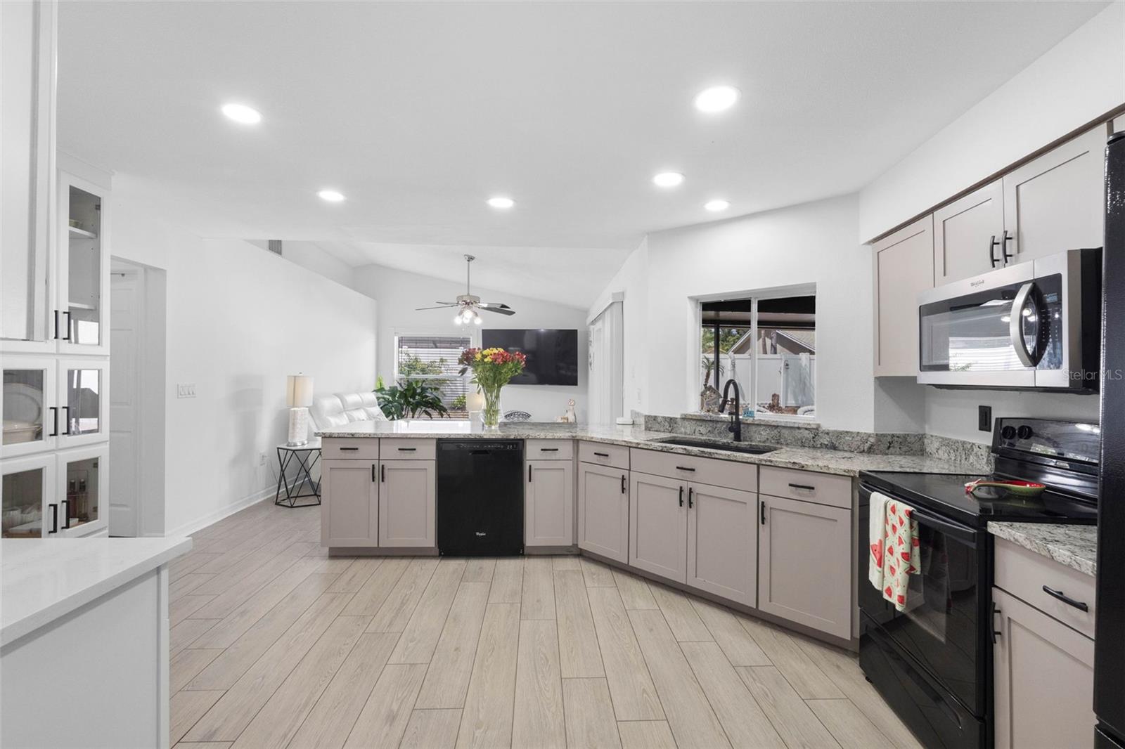 1742 STAYSAIL DR