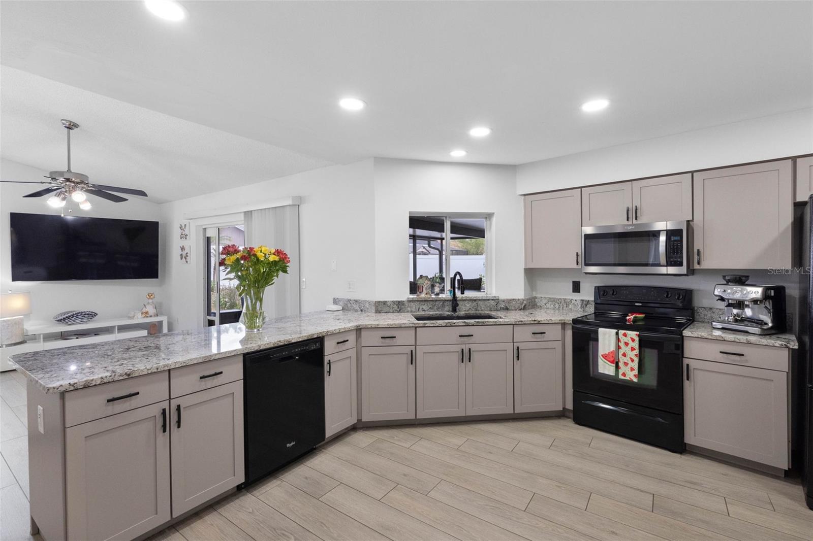 1742 STAYSAIL DR