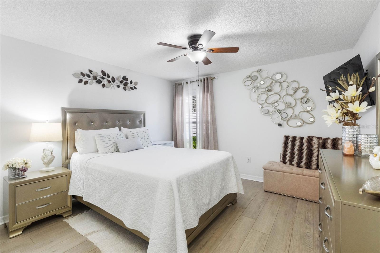 1742 STAYSAIL DR