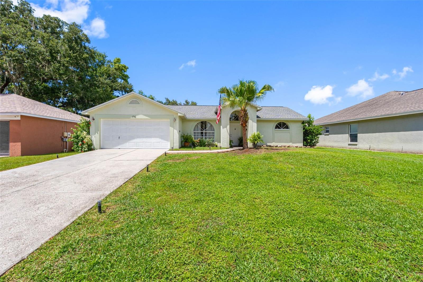 1742 STAYSAIL DR