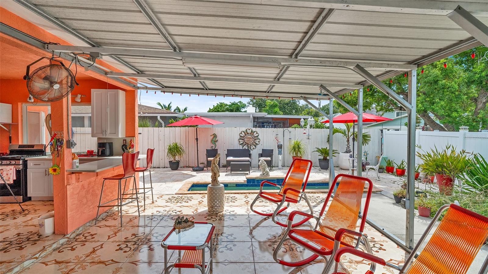 8301 LOPEZ DR