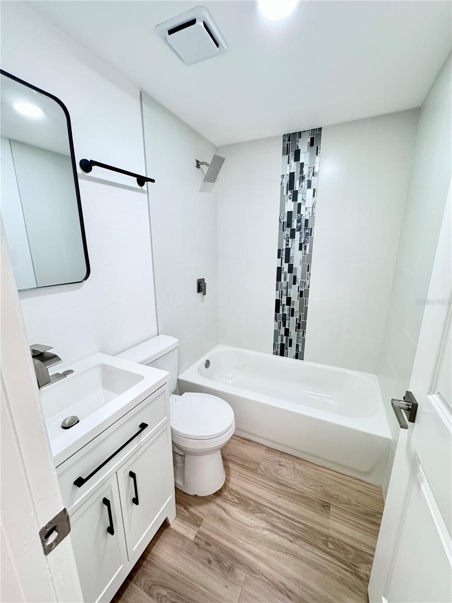 7913 TIDEWATER TRL