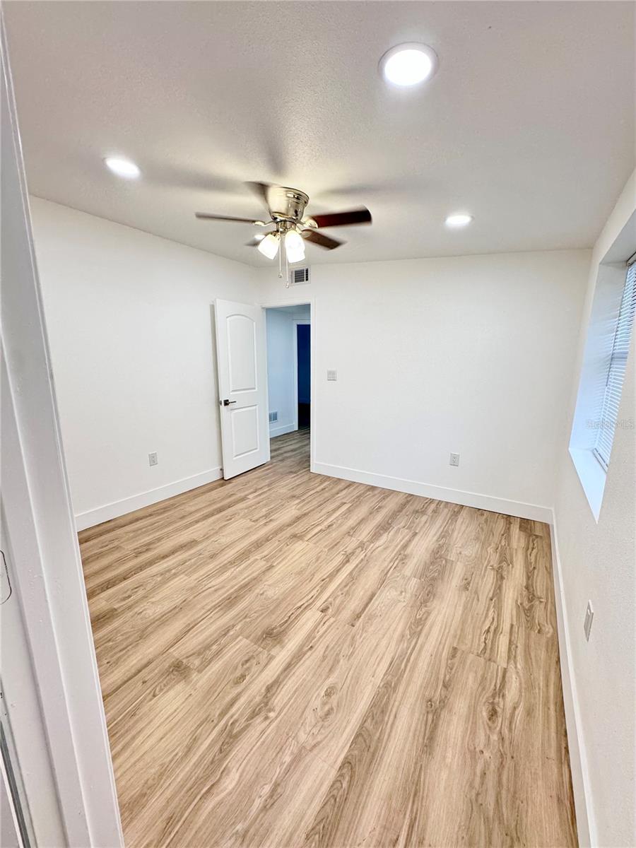 7913 TIDEWATER TRL