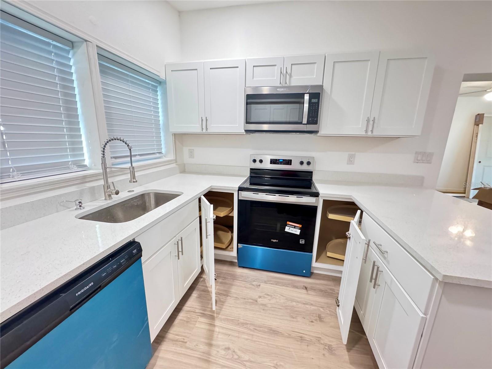 7913 TIDEWATER TRL