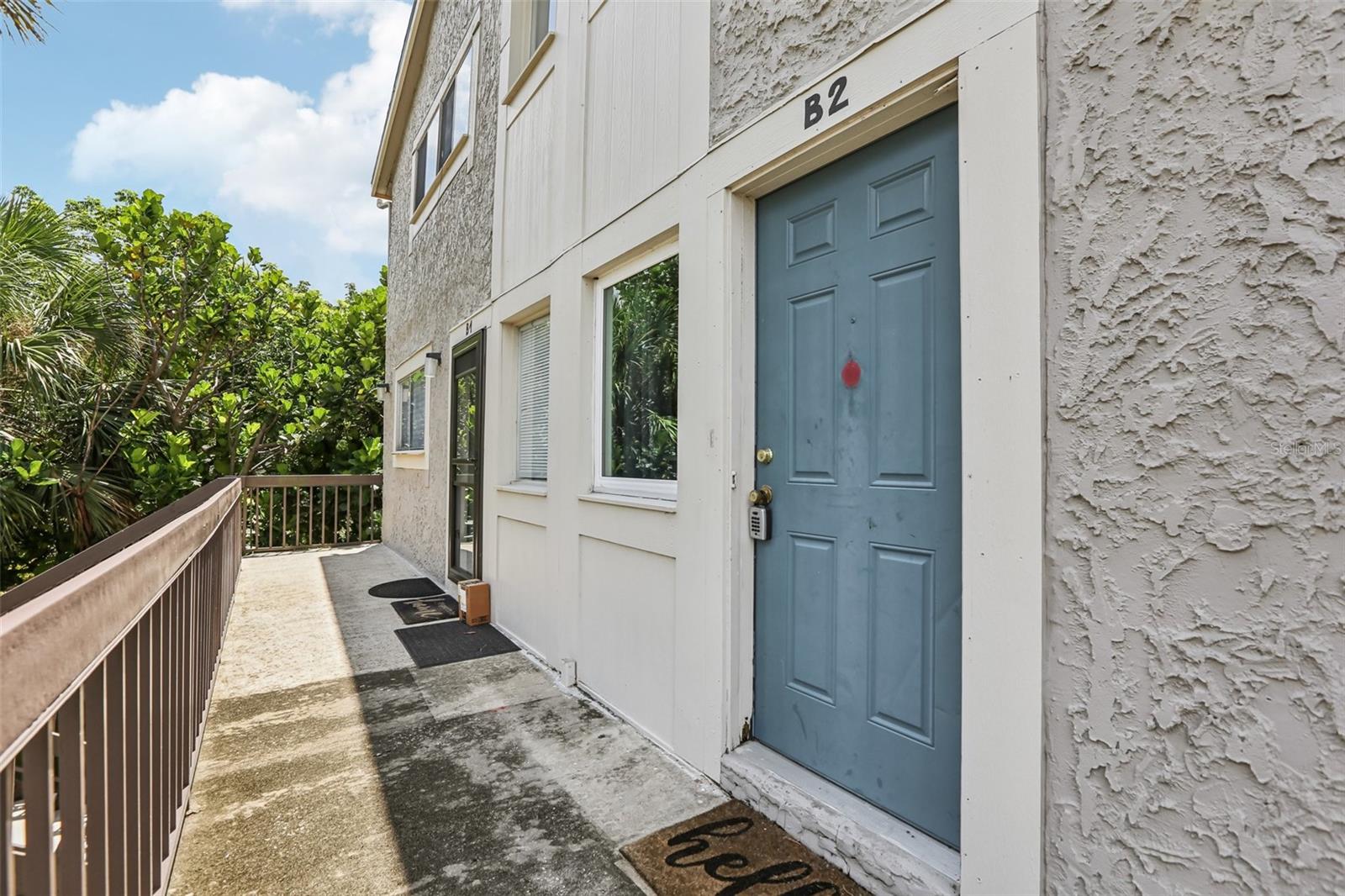 6325 NEWTOWN CIR #25B2