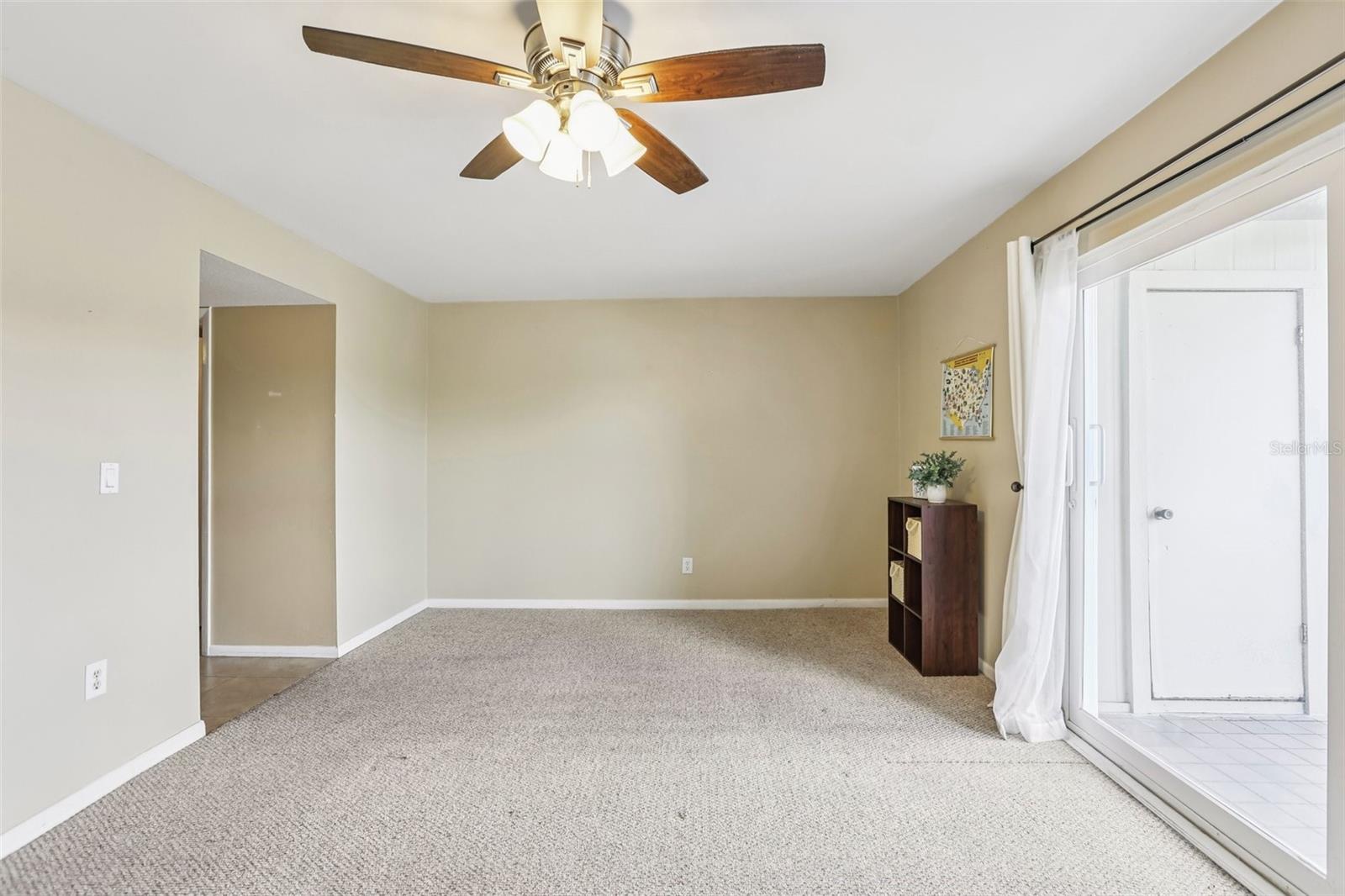 6325 NEWTOWN CIR #25B2