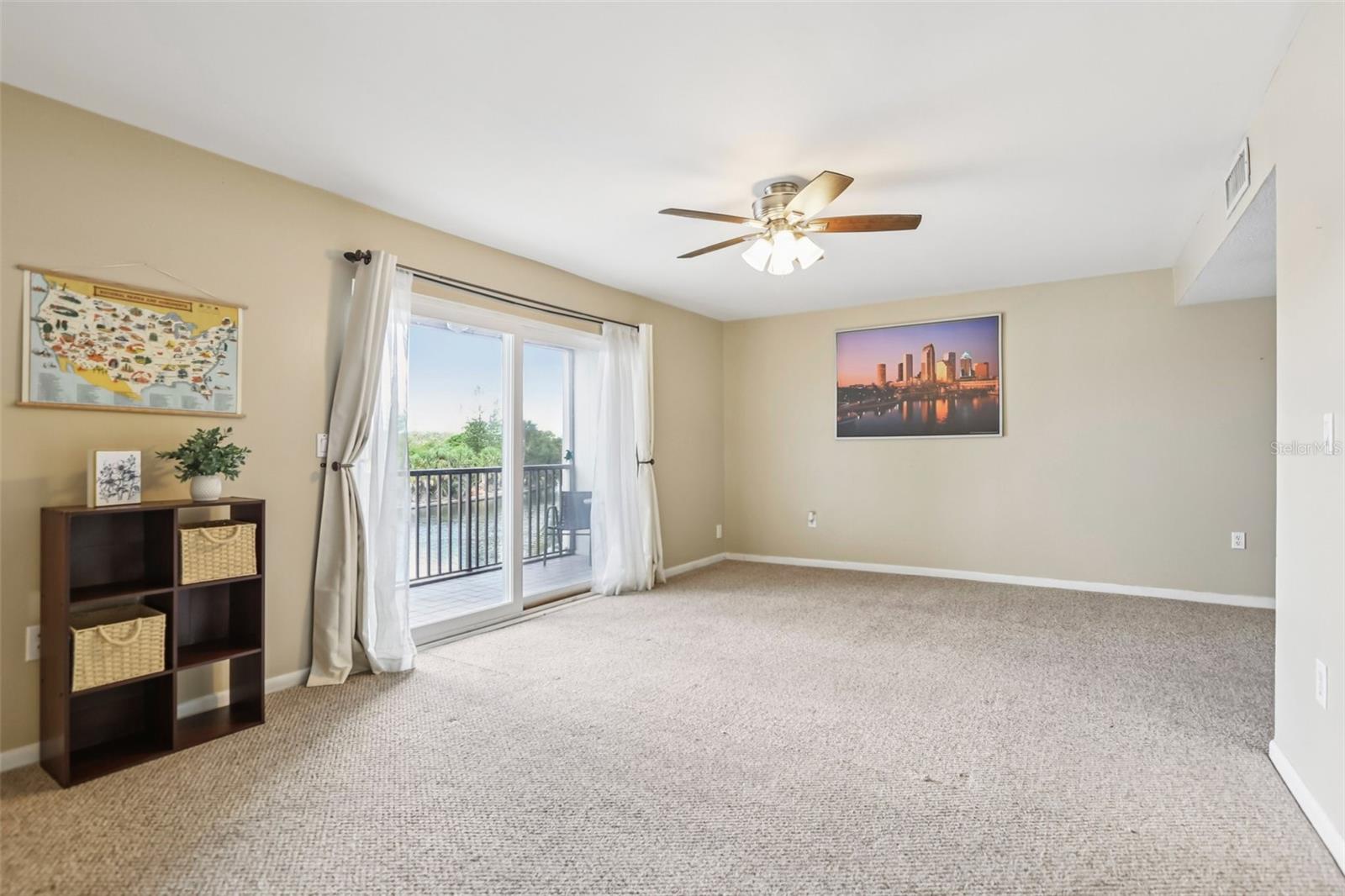 6325 NEWTOWN CIR #25B2