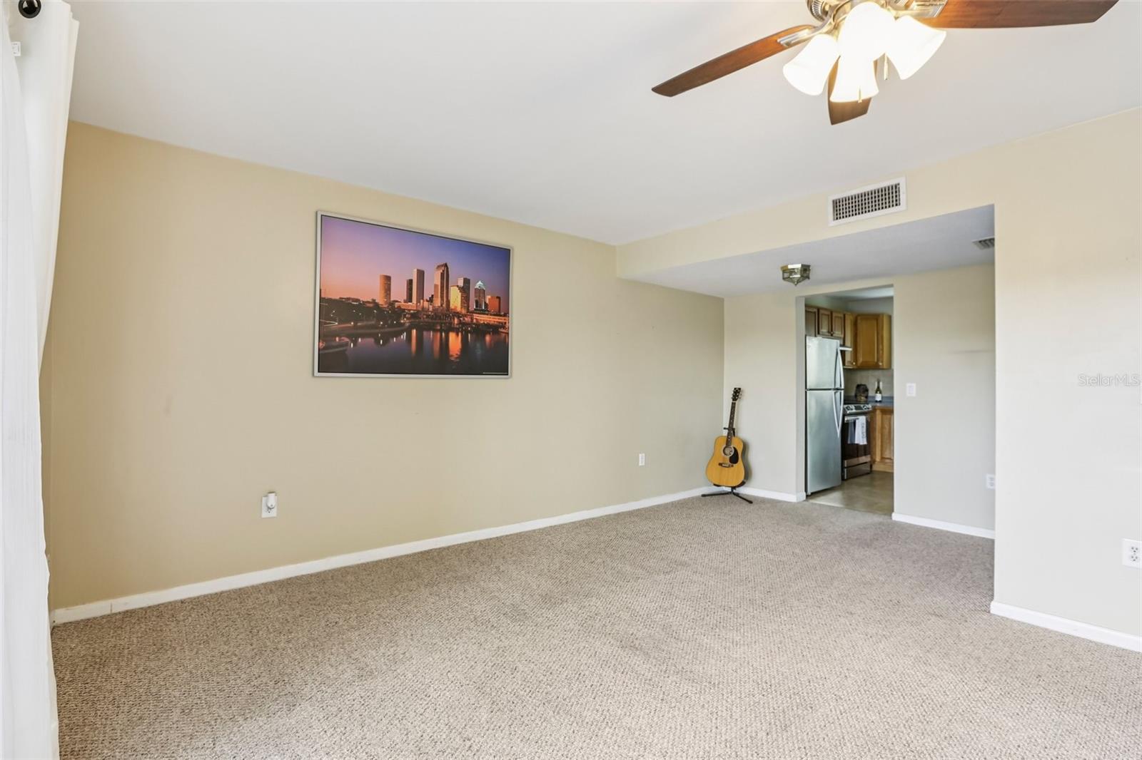 6325 NEWTOWN CIR #25B2