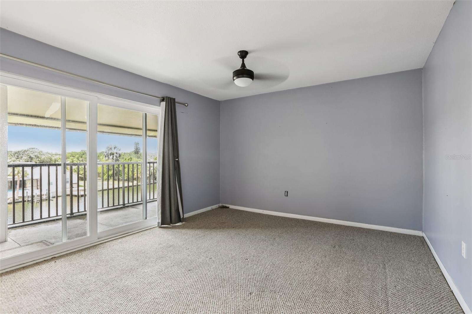 6325 NEWTOWN CIR #25B2