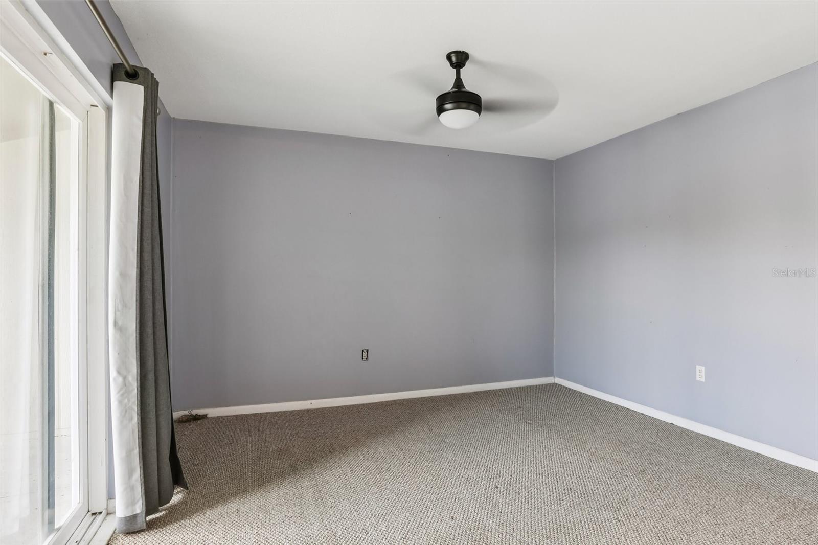 6325 NEWTOWN CIR #25B2
