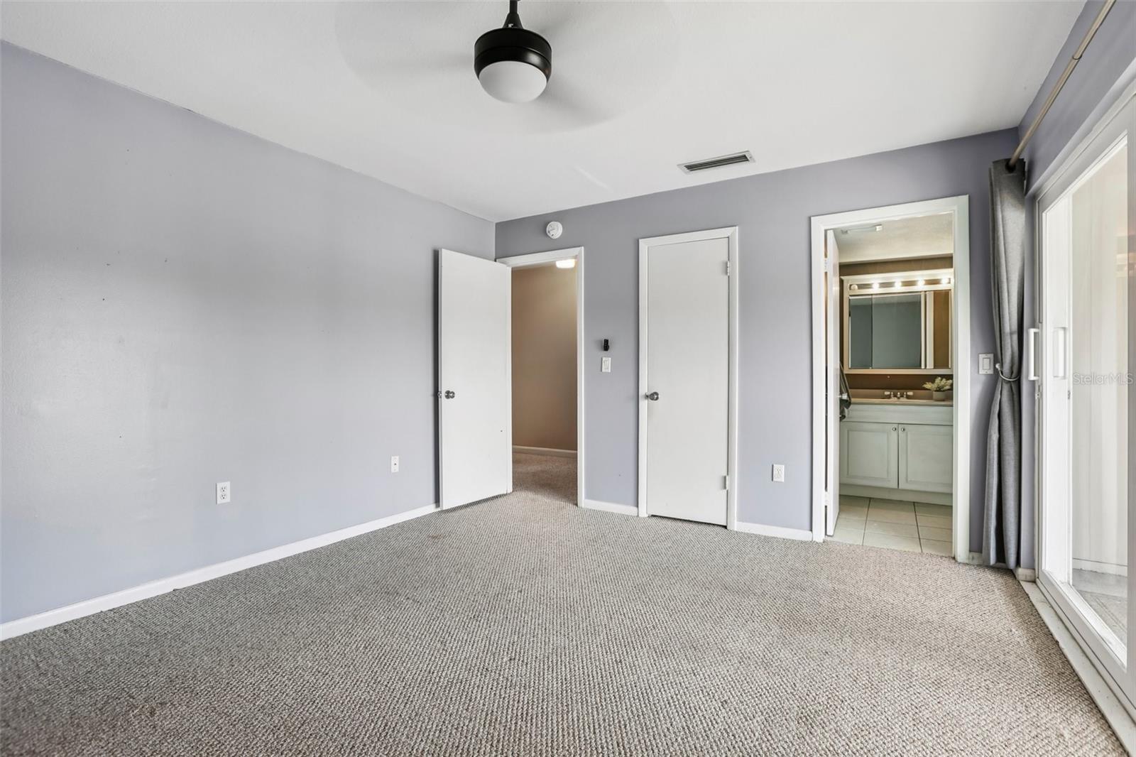 6325 NEWTOWN CIR #25B2