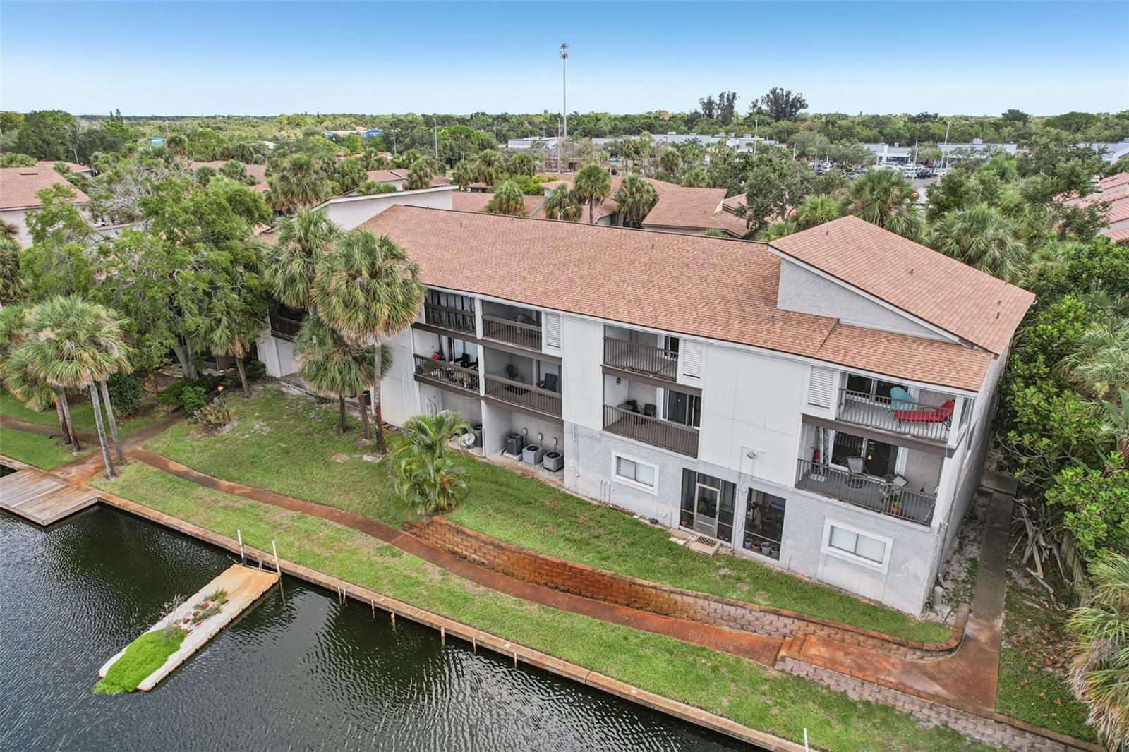 6325 NEWTOWN CIR #25B2